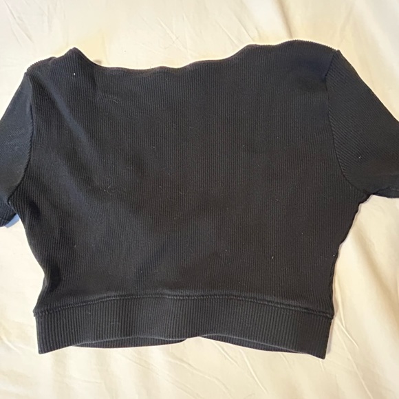 black neck open crop top - Picture 4 of 4